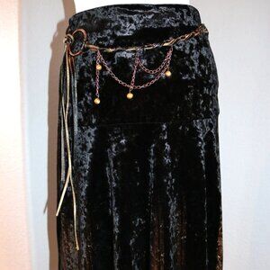 Black Crushed Velvet Skirt Size Small 1990s Midi, Gold print, Gold belt
